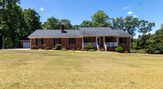 Photo of 302 Wild Azalea Dr, Inman, SC 29349