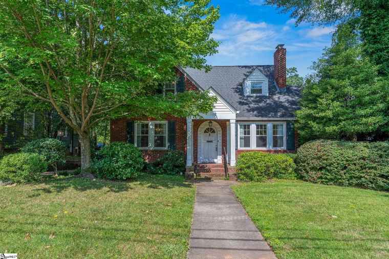 Photo of 306 Mcdaniel Ave Greenville, SC 29601