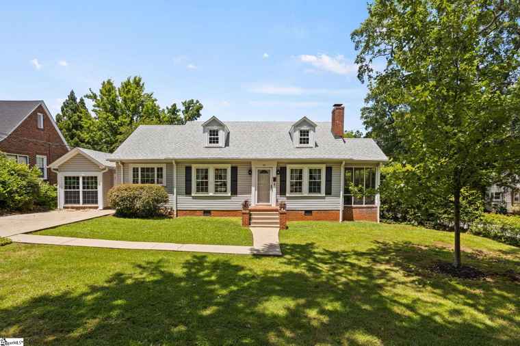 Photo of 400 Croft St Greenville, SC 29609