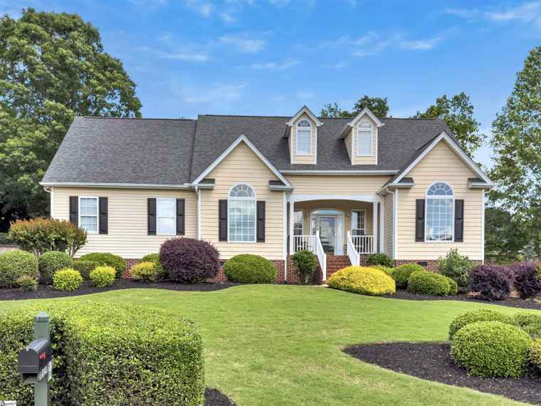 Photo of 713 Austin Woods Ct Greer, SC 29651