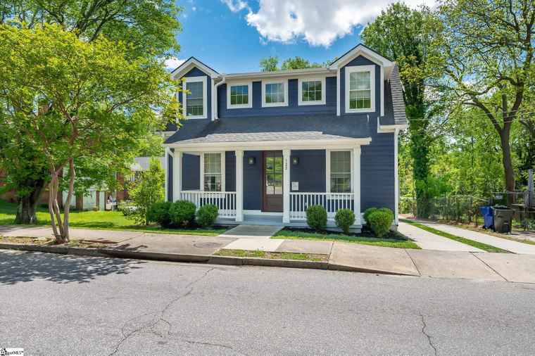 Photo of 122 Mulberry St Greenville, SC 29601