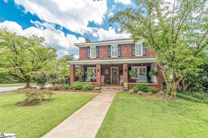 301 W Earle St, Greenville, SC 29609 | MLS# 1328502 | Redfin 301 W Earle St, Greenville, SC 29609 | MLS# 1328502 | Redfin