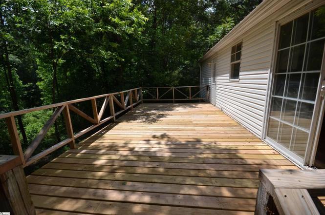 2151 fews chapel road greer sc 29651