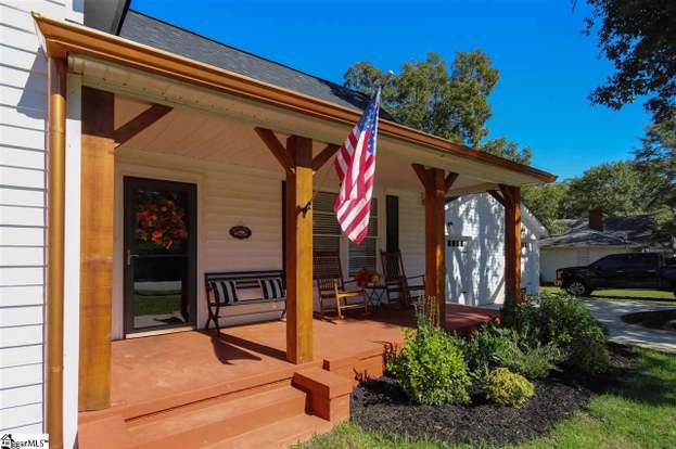 213 E Fairview Ave Greer Sc 29651 Mls 1405513 Redfin