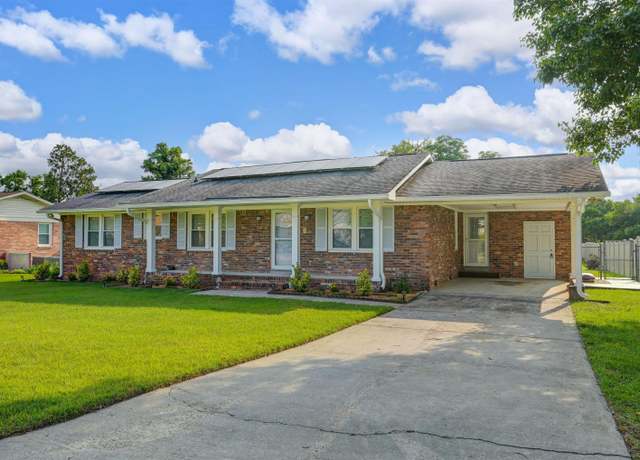 Property at 1129 Starcrest Dr, West Columbia, SC 29172, 3 beds, 2 baths