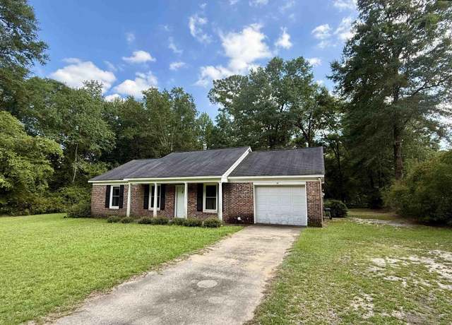 Property at 15 Marta St, Bamberg, SC 29003, 3 beds, 2 baths