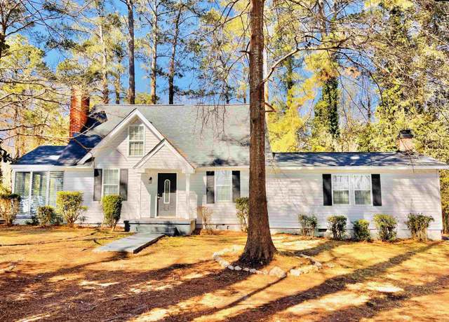 Property at 1301 Winterwood Rd, Columbia, SC 29203, 4 beds, 2.5 baths