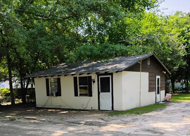 Property at 369 Mill St, Batesburg, SC 29006, 1 bed, 1 bath