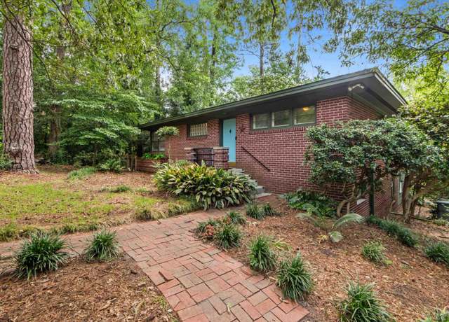 Property at 110 Summerlea Dr, Columbia, SC 29203, 3 beds, 2 baths