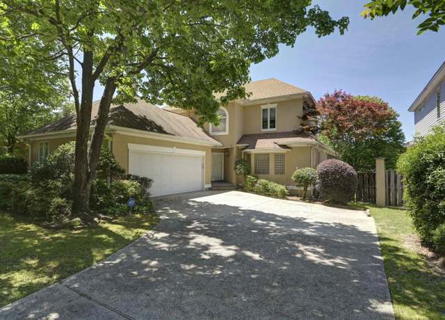 Property at 10 N Sweetbriar Ln, Columbia, SC 29223-3134, 5 beds, 3.5 baths