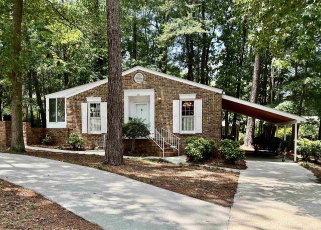 Property at 92 Churchill Cir, Columbia, SC 29206, 2 beds, 3 baths