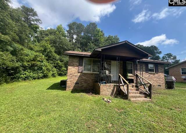Property at 115 Henry St, Batesburg, SC 29006, 3 beds, 1 bath