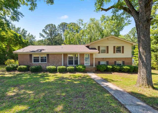 Property at 1914 Evans St, Newberry, SC 29108, 5 beds, 3 baths
