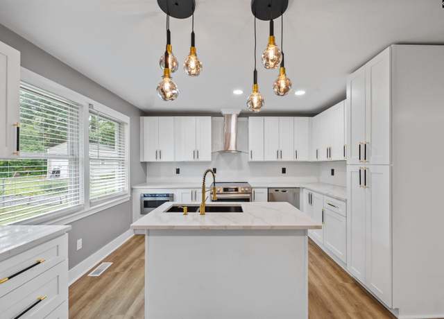 Property at 107 Fifeshire Dr, Columbia, SC 29212, 4 beds, 2.5 baths