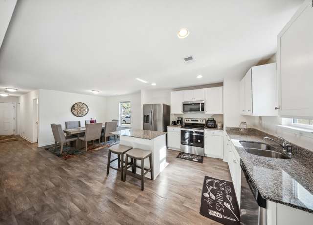 Property at 120 Heather Ridge Dr, Gaston, SC 29053, 5 beds, 3 baths