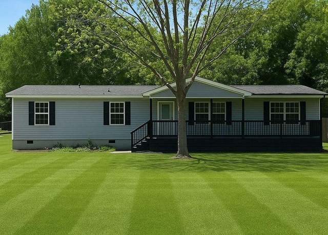 Property at 330 Kyzer Rd, Lexington, SC 29073, 3 beds, 2 baths