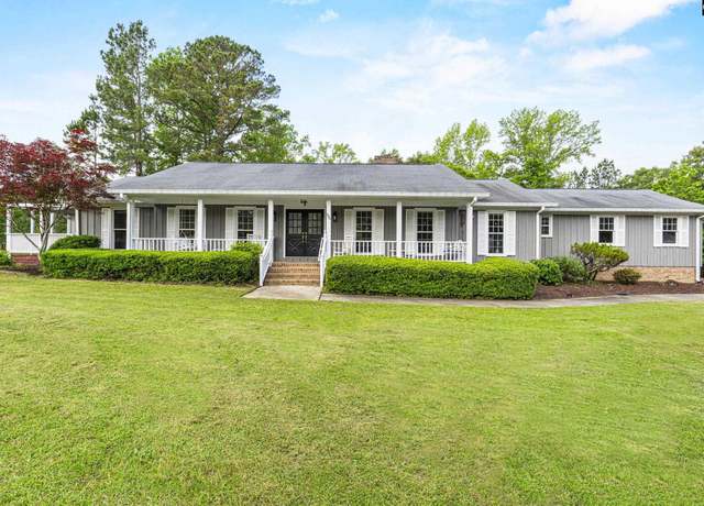 Property at 114 Stevens Cir, Camden, SC 29020-4812, 3 beds, 2.5 baths