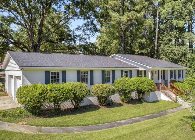 Property at 1425 Creekview Dr, Columbia, SC 29212-1105, 4 beds, 2 baths