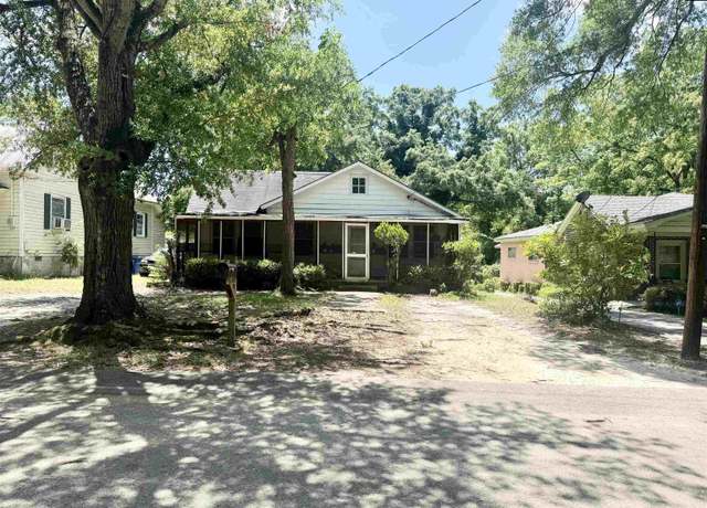 Property at 2618 Orangeburg St, Columbia, SC 29204, 3 beds, 1 bath