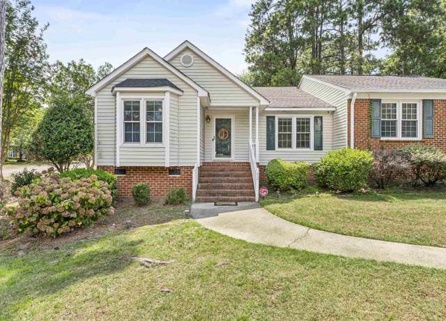 Property at 92 N Lake Pointe Dr, Columbia, SC 29229, 3 beds, 2 baths
