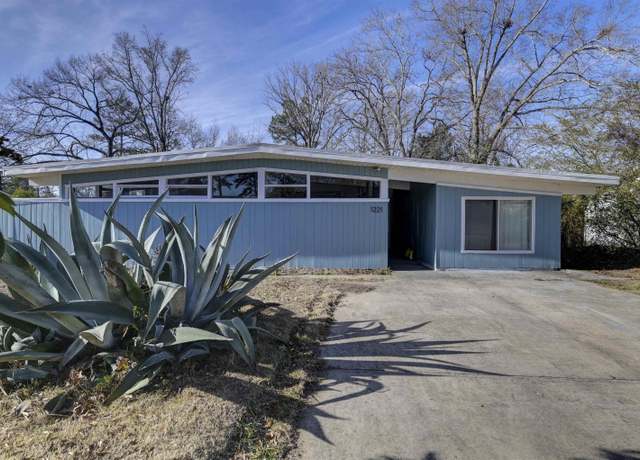 Property at 1221 Rutland Ave, West Columbia, SC 29169, 4 beds, 2 baths