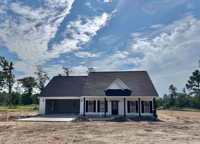 Property at 3088 Columbia Hwy N, Aiken, SC 29801-0000, 3 beds, 2 baths