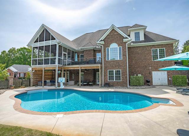 Property at 402 Holly Berry Cir, Blythewood, SC 29016, 5 beds, 4.5 baths