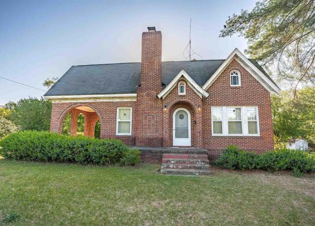 Property at 911 Charleston Hwy, West Columbia, SC 29169, 4 beds, 2 baths