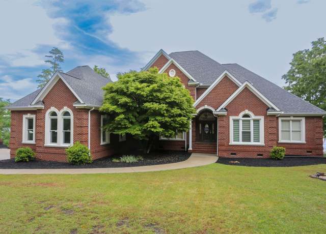 Property at 24 Puddle Ln, Camden, SC 29020-0000, 4 beds, 4.5 baths