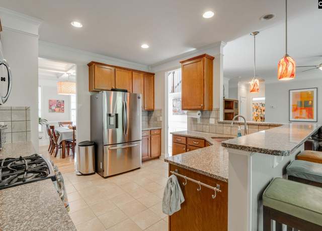 Property at 326 Welsummer Way, Lexington, SC 29072, 5 beds, 3 baths