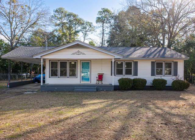 Property at 509 Laurens Ave, Sumter, SC 29154, 3 beds, 1 bath