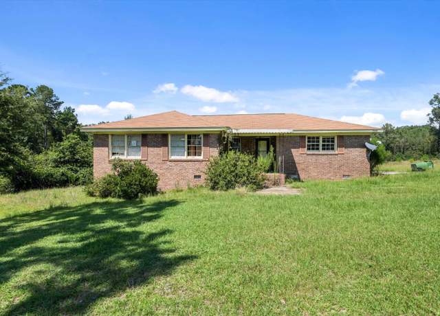 Property at 7112 Bluff Rd, Hopkins, SC 29061, 3 beds, 2 baths