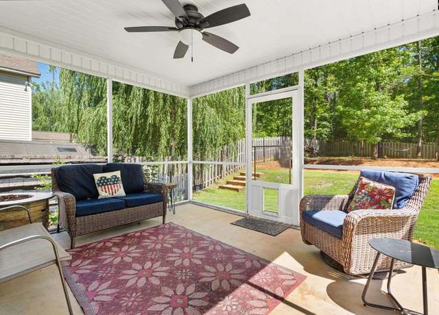 Property at 167 Sunsation Dr, Chapin, SC 29036, 5 beds, 3 baths