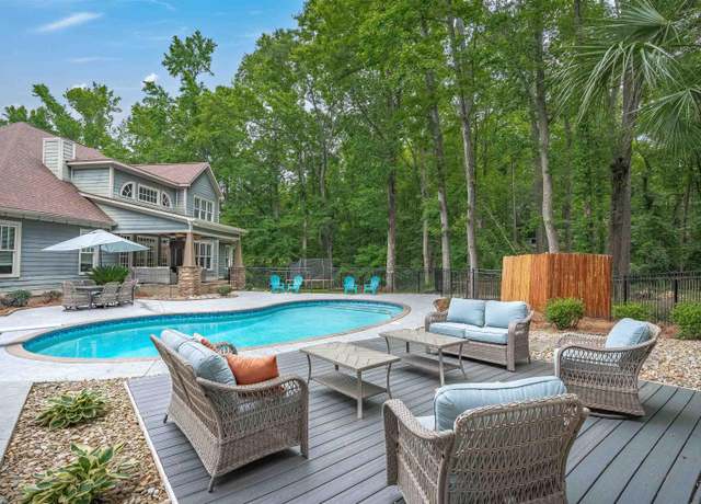 Property at 213 Kelsey Glen Dr, Lexington, SC 29072, 4 beds, 4 baths