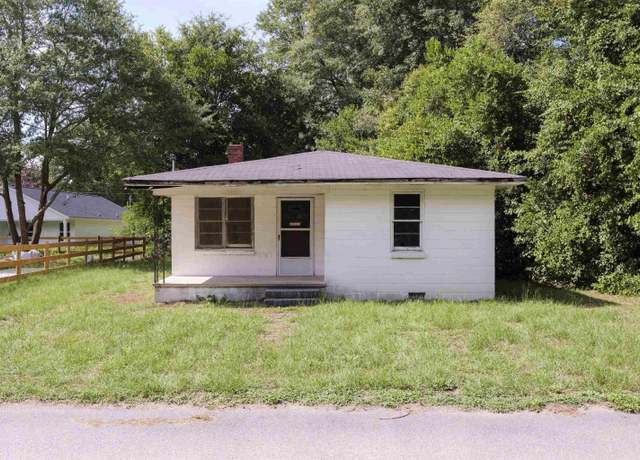 Property at 331 Thomas St, Leesville, SC 29070, 2 beds, 1 bath