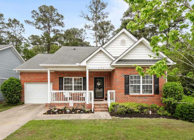 Property at 233 Twin Oaks Ln, Columbia, SC 29209, 4 beds, 3 baths