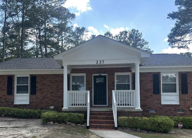 Property at 227 Flora Dr, Columbia, SC 29223, 3 beds, 3 baths
