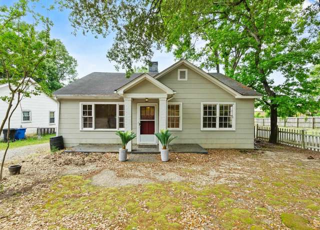 Property at 904 Cedar Terrace Rd, Columbia, SC 29209, 3 beds, 1 bath