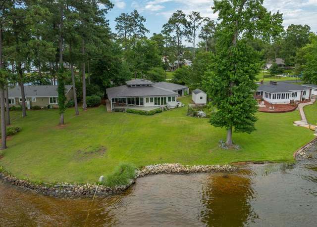 Property at 135 Winding Rd, Irmo, SC 29063, 4 beds, 3.5 baths