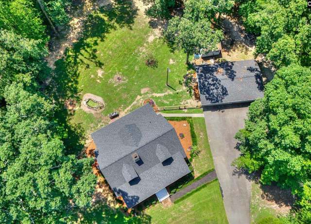 Property at 277 Hallmark Dr, Lexington, SC 29072, 3 beds, 2.5 baths