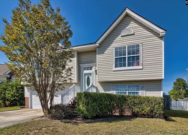Property at 2 Cane Break Ct, Columbia, SC 29229, 3 beds, 2.5 baths