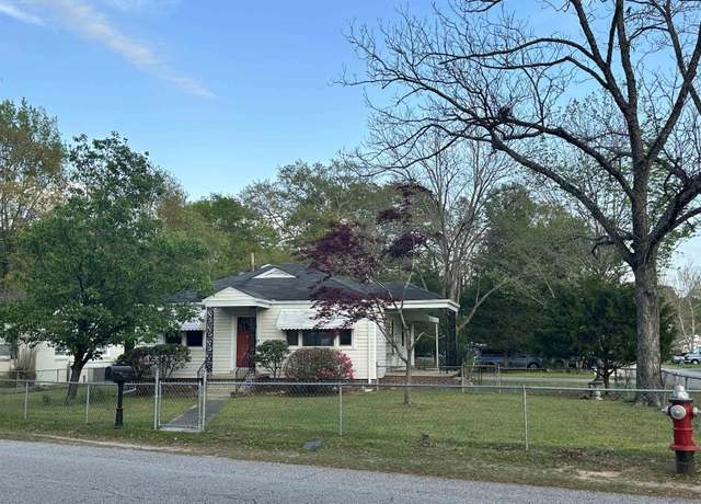 Property at 832 True St, Columbia, SC 29209, 2 beds, 1 bath