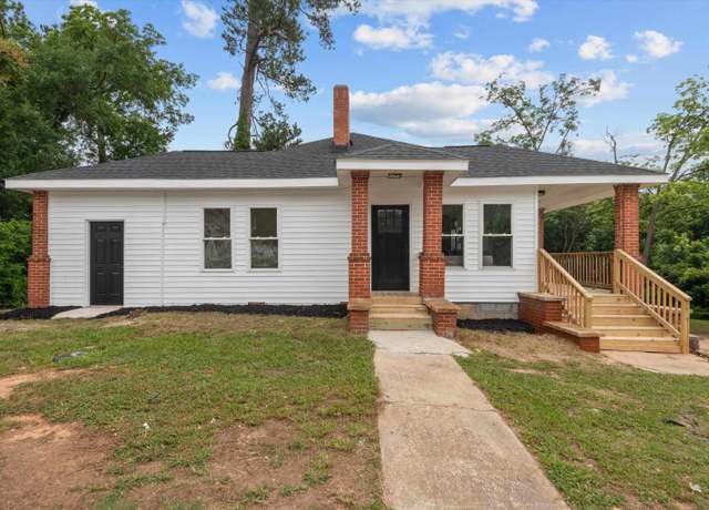 Property at 1600 Nance St, Newberry, SC 29108, 3 beds, 2 baths