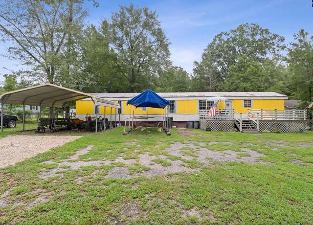 Property at 108 Linde Ln, Lugoff, SC 29078, 2 beds, 2 baths