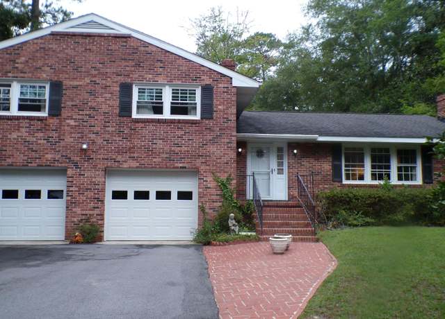 Property at 1929 Brook Dr, Camden, SC 29020-9999, 4 beds, 2.5 baths