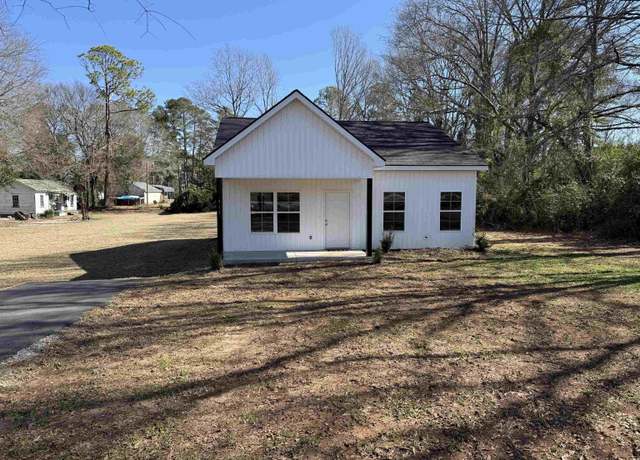 Property at 311 Thurmond St, Edgefield, SC 29824, 2 beds, 2 baths