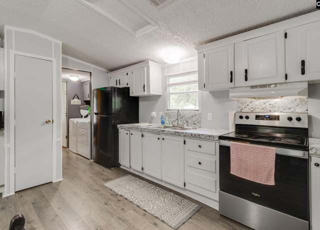 Property at 1254 Lockhart Rd, Camden, SC 29020, 2 beds, 2 baths