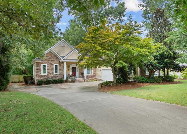 Property at 203 Roundtree Rd, Blythewood, SC 29016, 4 beds, 3.5 baths