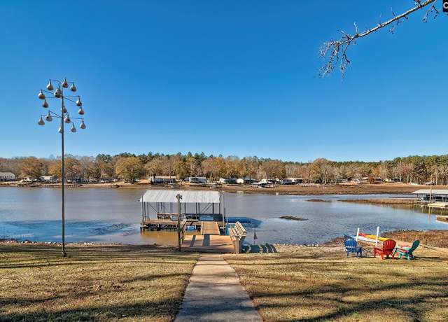 Property at 1944 White Rd, Camden, SC 29020, 3 beds, 2 baths