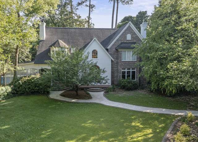 Property at 415 Pine St, Camden, SC 29020, 5 beds, 5 baths